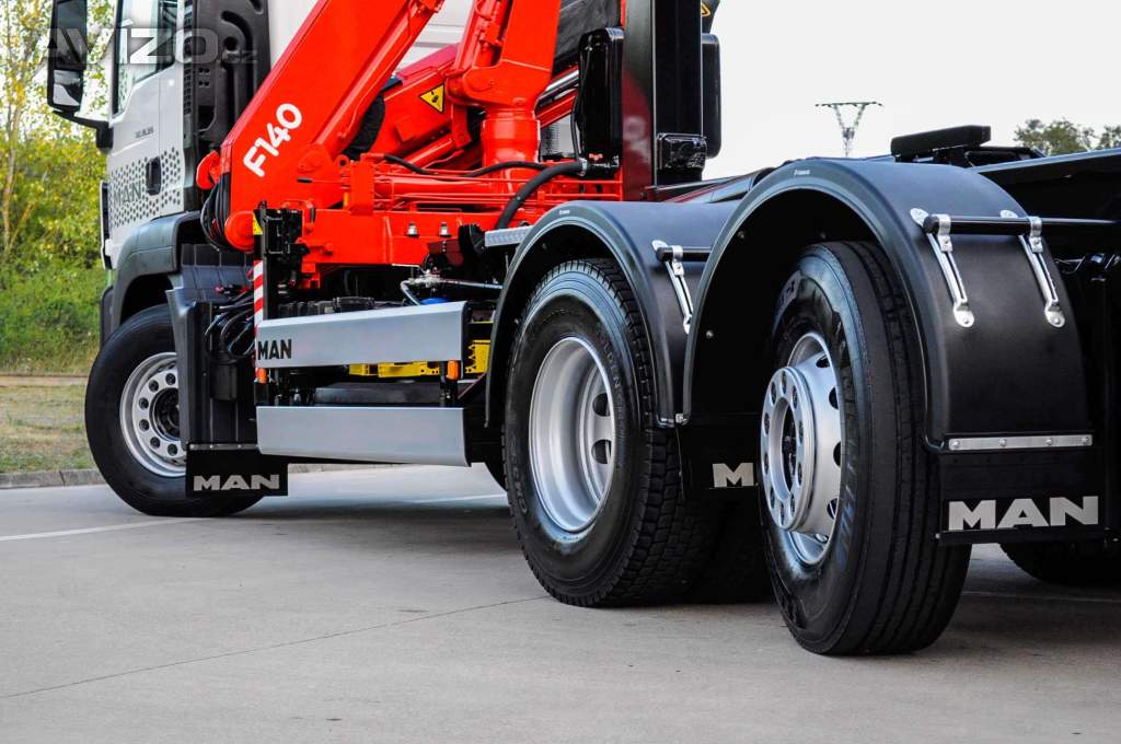 Foto inzerátu MAN TGS 28.320 HÁKOVÝ NOSIČ KONTEJNERŮ + HYDRAULICKÁ RUKA