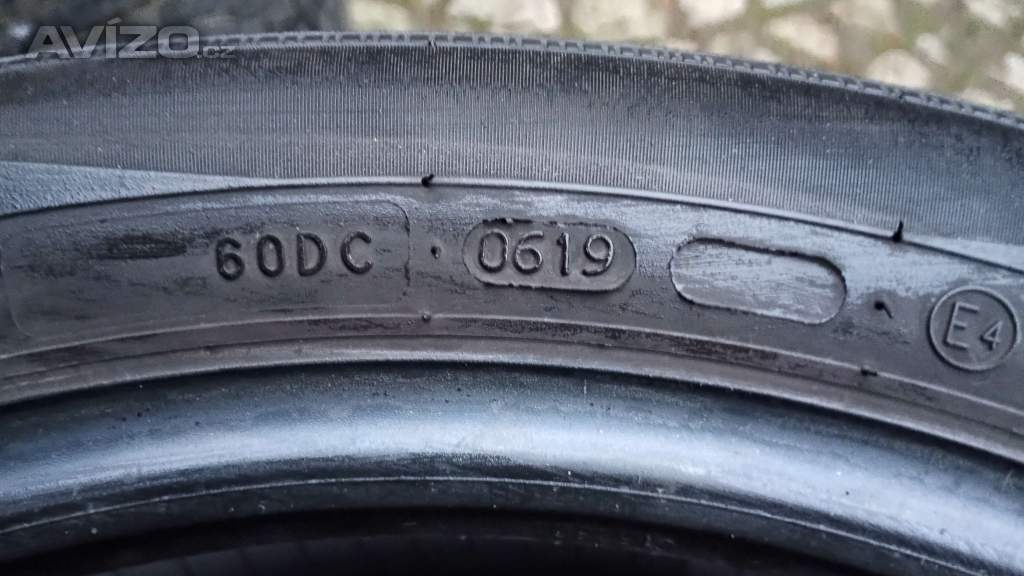 Foto inzerátu sada pneu Nokian 205/50 R17, 6-7mm (#165)