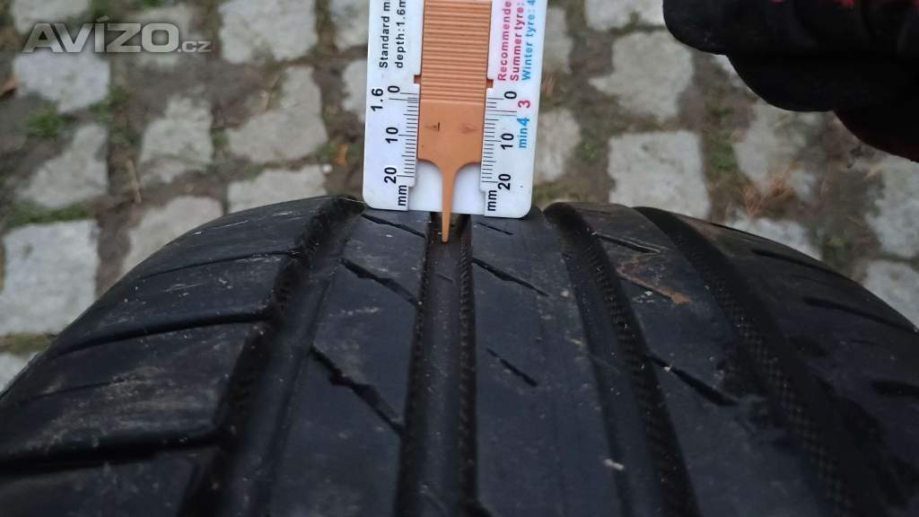 Foto inzerátu sada pneu Nokian 205/50 R17, 6-7mm (#165)
