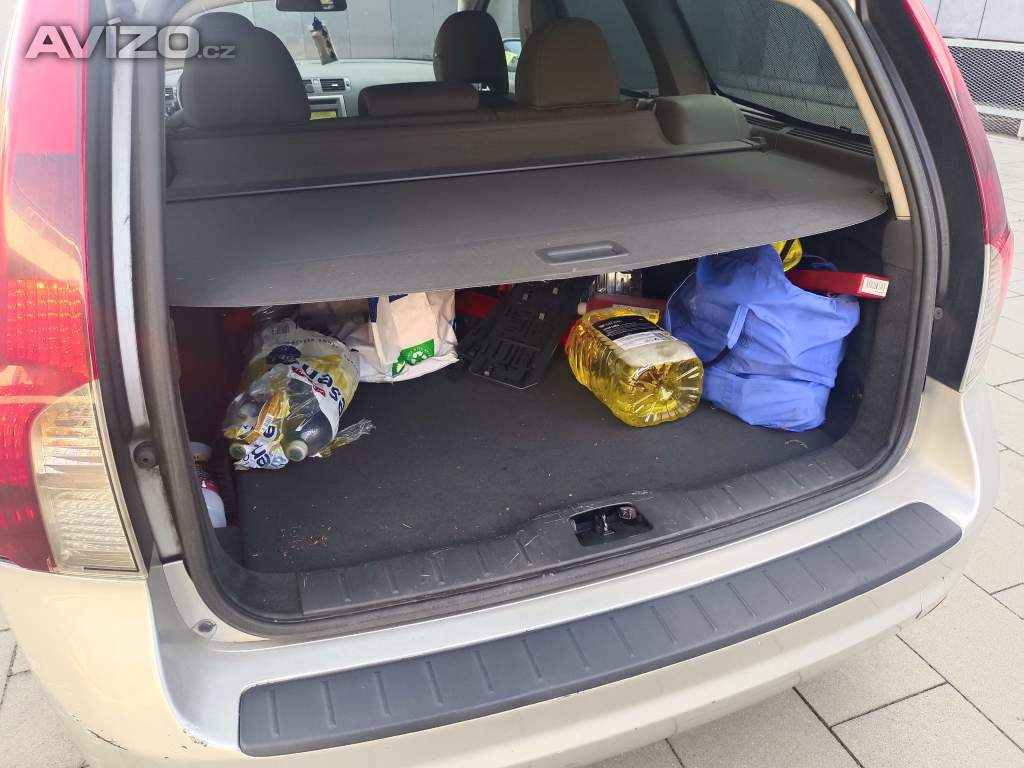 Foto inzerátu Volvo V50 - 2.0D, AUTOMAT, možná výměna 
