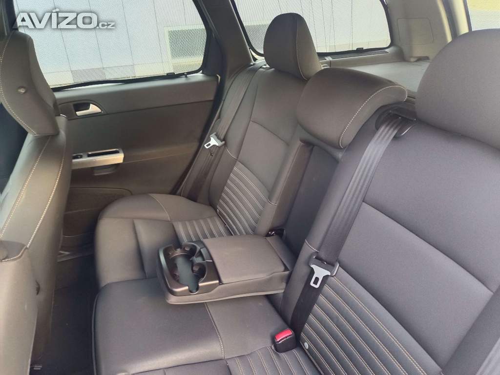 Foto inzerátu Volvo V50 - 2.0D, AUTOMAT, možná výměna 