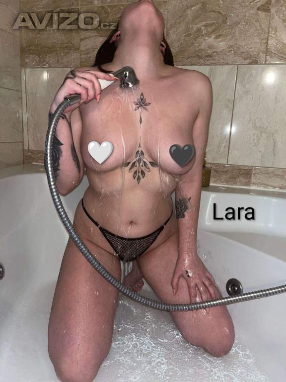 Erotická relaxace a ruční práce OLIVIA