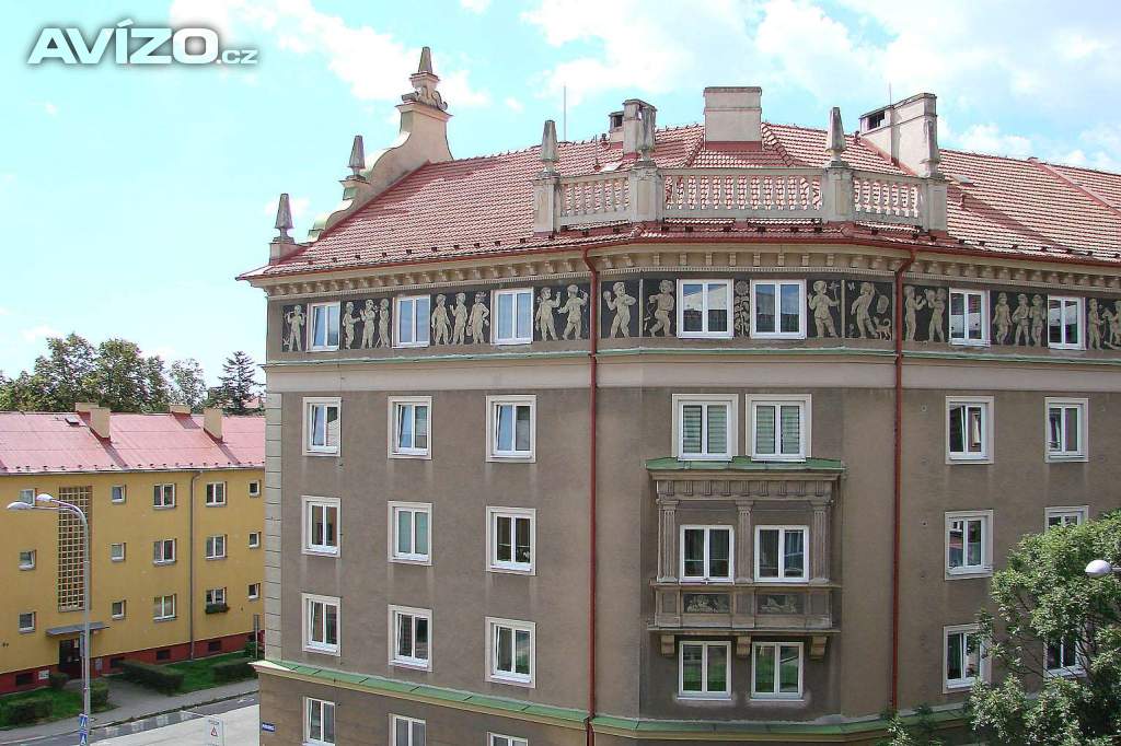 Foto inzerátu REZERVACE - Pronájem 1+kk OV-Poruba, ul. Porubská (34 m2, rekonstruováno, balkon)