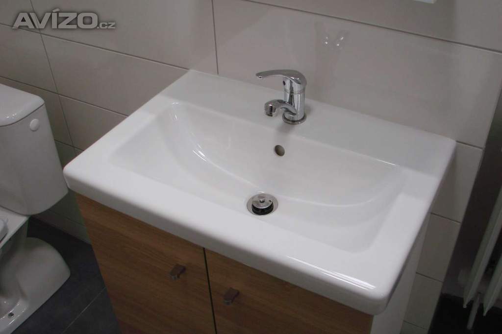 Foto inzerátu REZERVACE - Pronájem 1+kk OV-Poruba, ul. Porubská (34 m2, rekonstruováno, balkon)