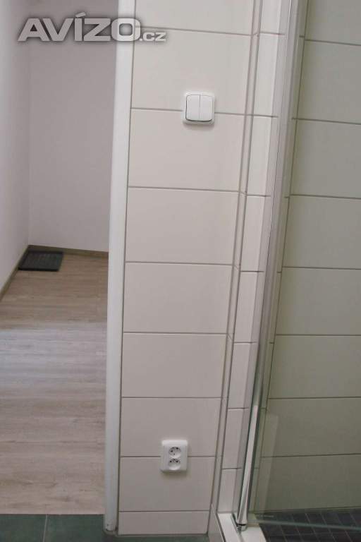Foto inzerátu REZERVACE - Pronájem 1+kk OV-Poruba, ul. Porubská (34 m2, rekonstruováno, balkon)
