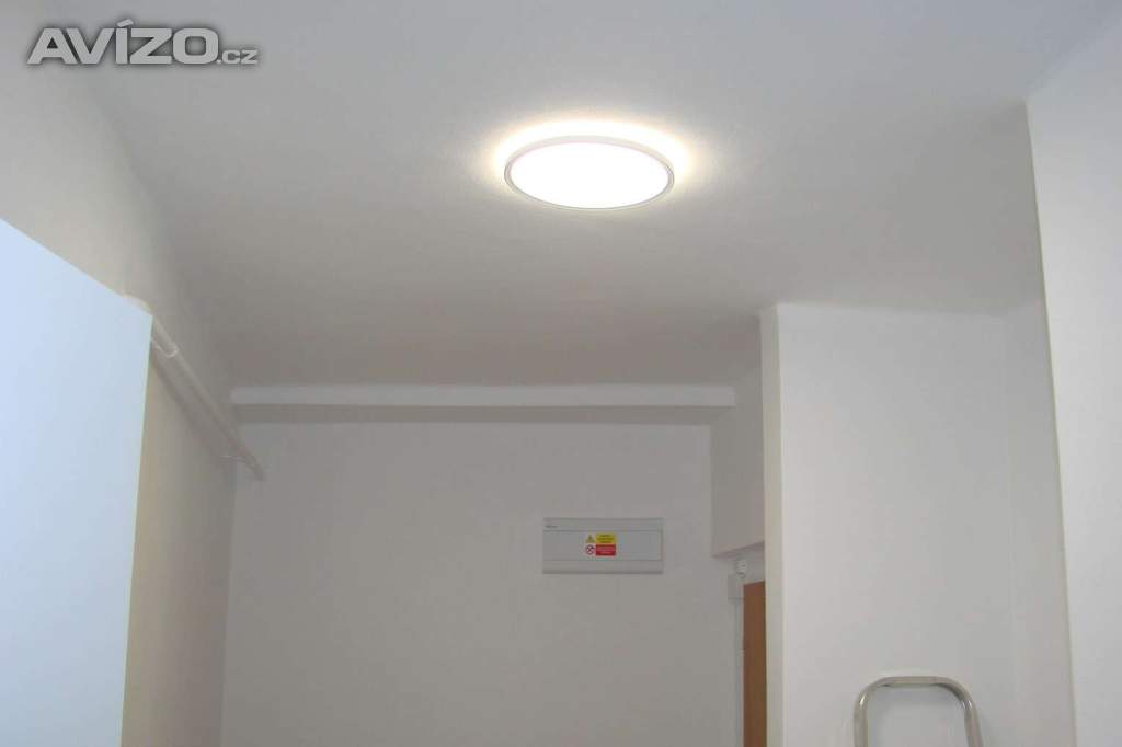 Foto inzerátu REZERVACE - Pronájem 1+kk OV-Poruba, ul. Porubská (34 m2, rekonstruováno, balkon)