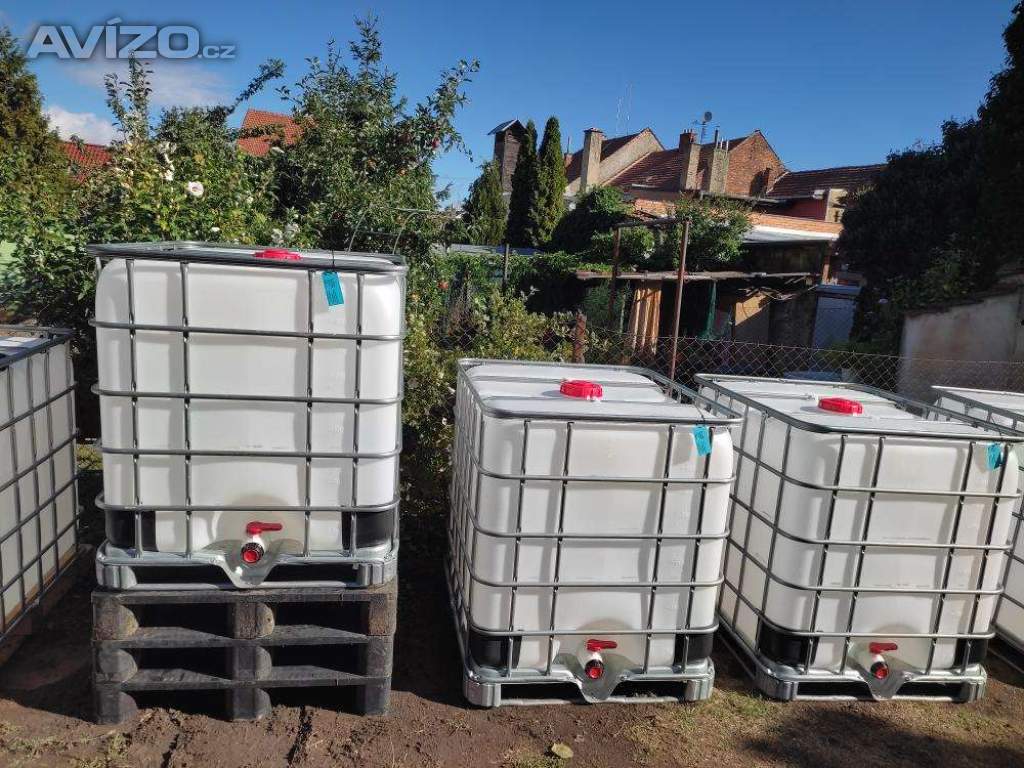 Foto inzerátu IBC 1000 litrů Víko 15 cm 2.500,-Kč PROSTĚJOV