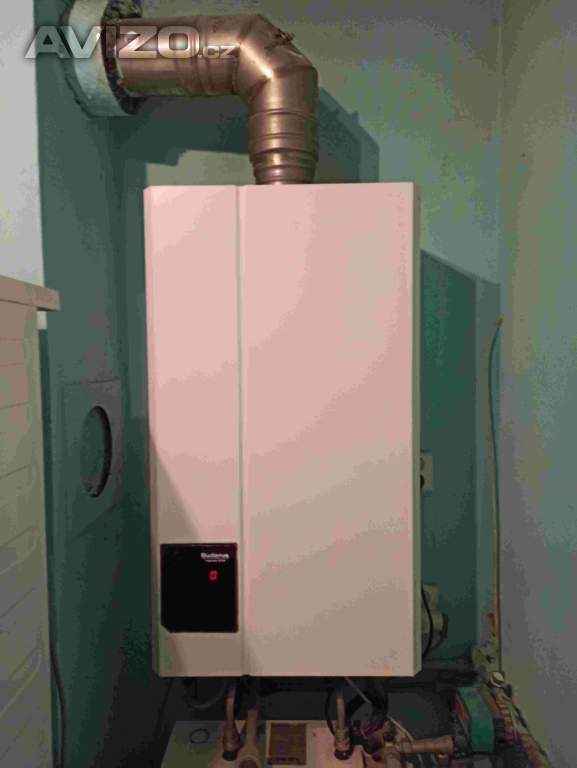 Kotel plynový Buderus U124 modulačním regulátorem.