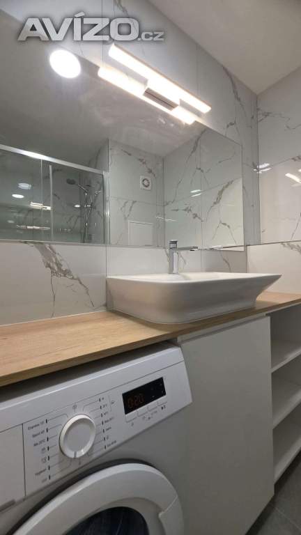 Foto inzerátu Byt 2+kk s lodžií po kompletní rekonstrukci, celkem 54 m²