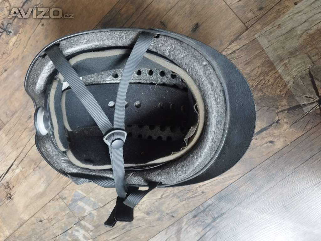 Foto inzerátu Jezdecká helma