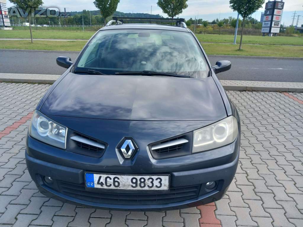 RENAULT MEGANE SE ZÁVADOU
