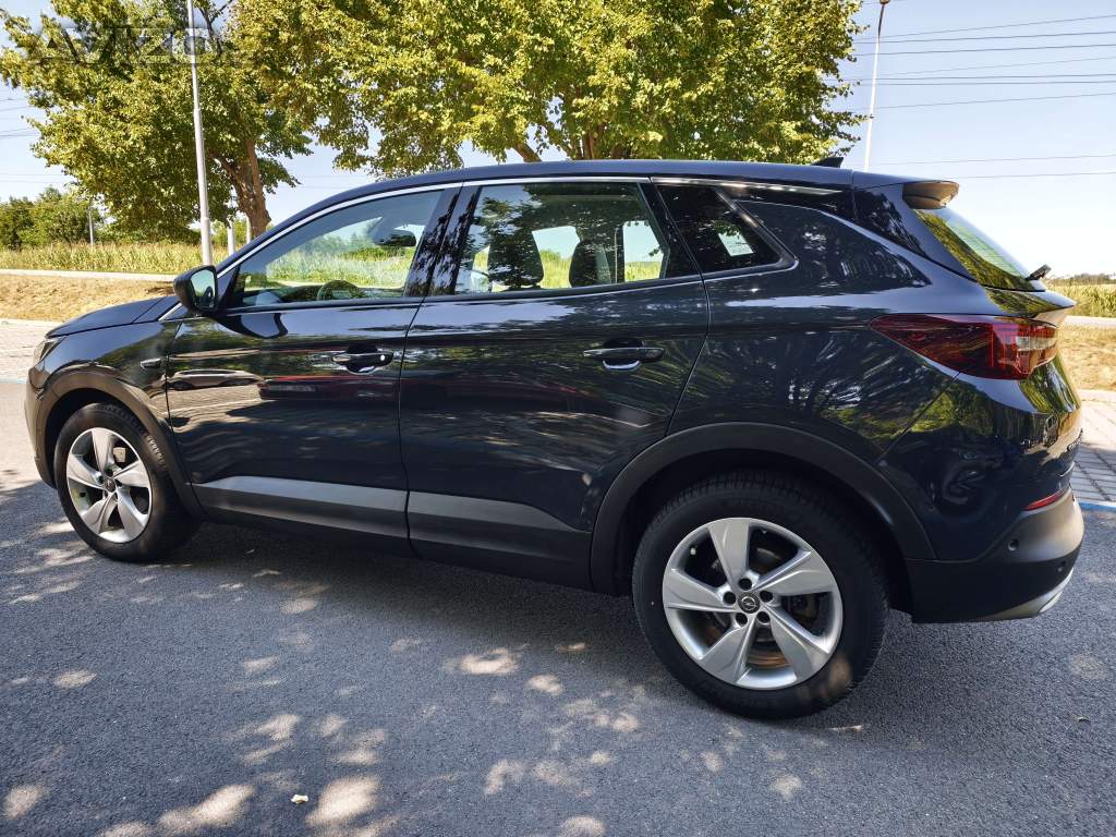 Foto inzerátu Opel Grandland X 1.6 benzín 180 koní 1. majitel 