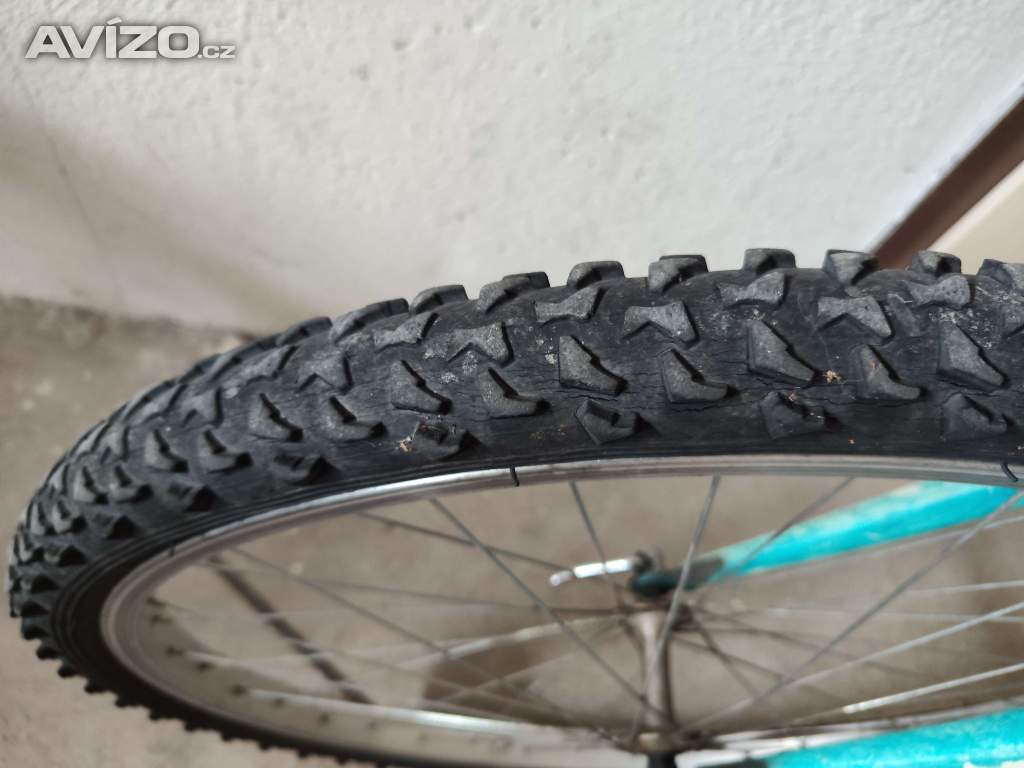 Foto inzerátu Prodám horské kolo po servisu připravené jen sednout a jezdit 