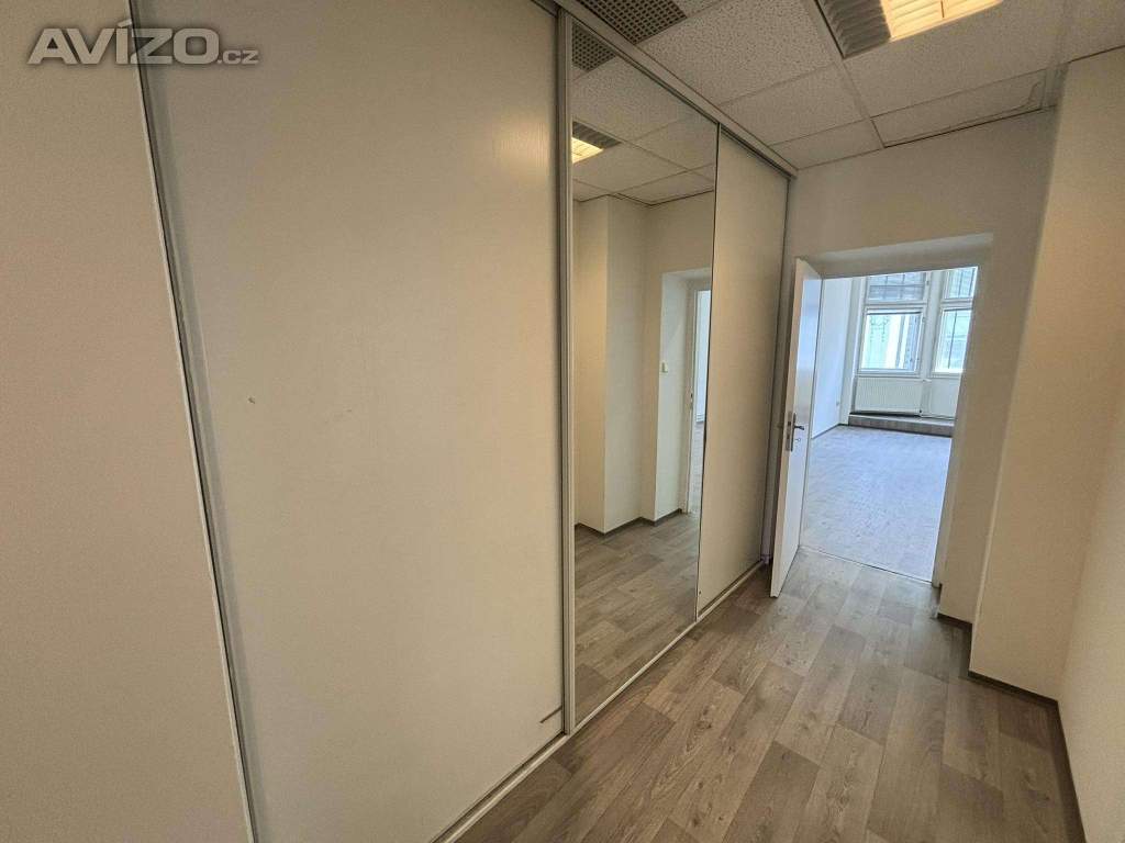 Foto inzerátu Kom.prostor 80m2 - CENTRUM - nájem 11.000,-