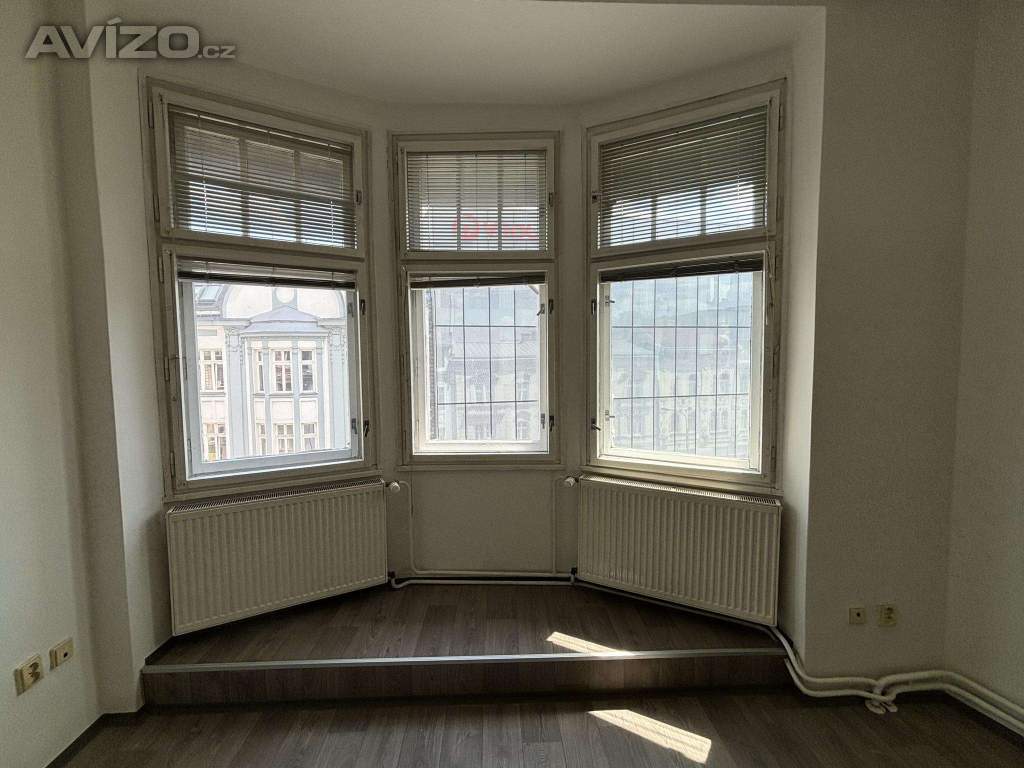 Foto inzerátu Kom.prostor 80m2 - CENTRUM - nájem 11.000,-