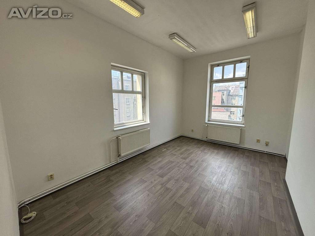 Foto inzerátu Kom.prostor 80m2 - CENTRUM - nájem 11.000,-