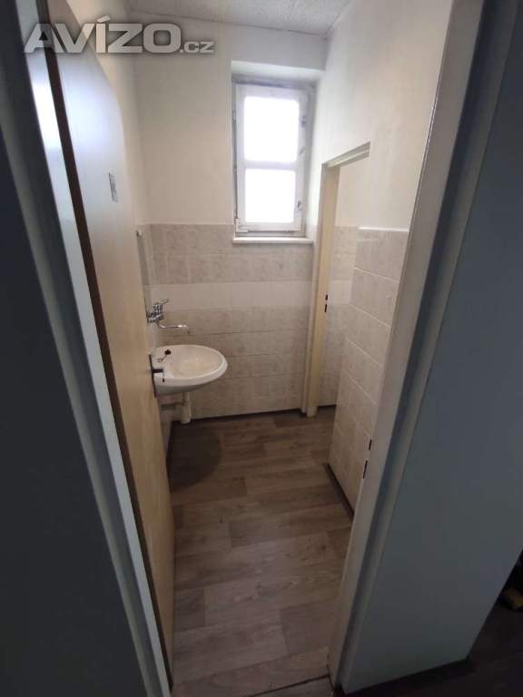 Foto inzerátu Kom.prostor 80m2 - CENTRUM - nájem 11.000,-