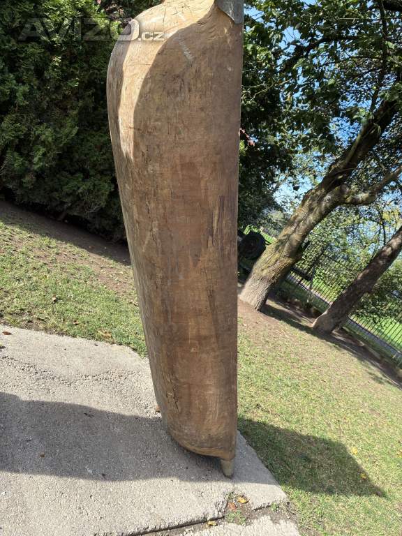 Foto inzerátu Masivní koryto 
