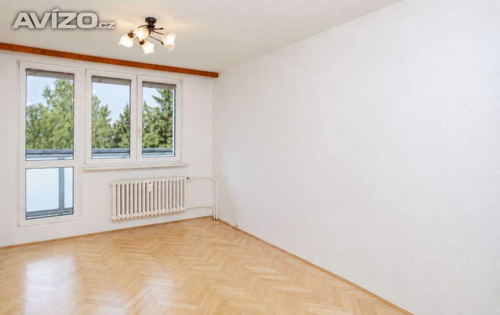 Foto inzerátu REZERVACE - Pronájem prostorného bytu 3+1, 80 m², velká kuchyň