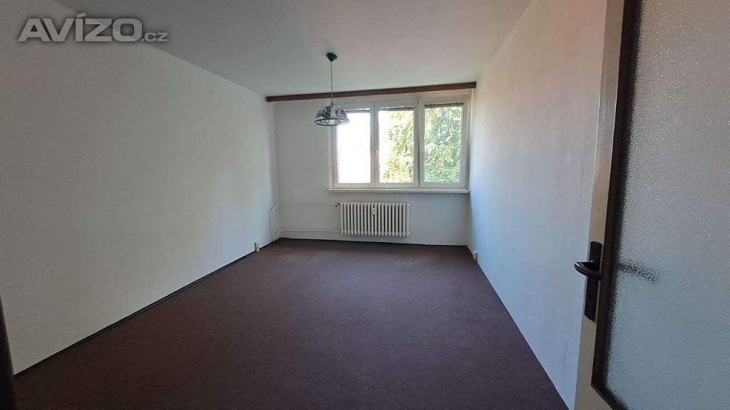 Foto inzerátu REZERVACE - Pronájem prostorného bytu 3+1, 80 m², velká kuchyň