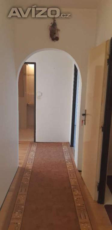 Foto inzerátu REZERVACE - Pronájem prostorného bytu 3+1, 80 m², velká kuchyň