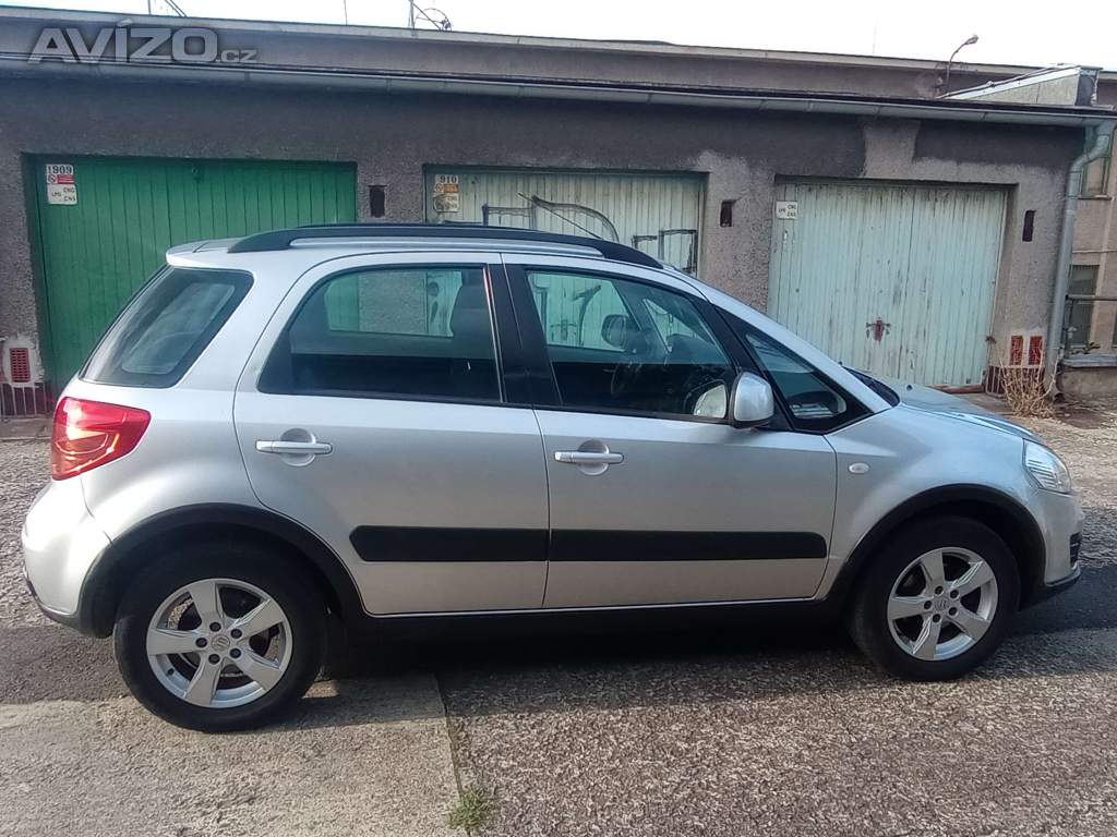 Foto inzerátu SUZUKI SX4 1.6 88 kW 4x4, nové v ČR 11/2011, facelift