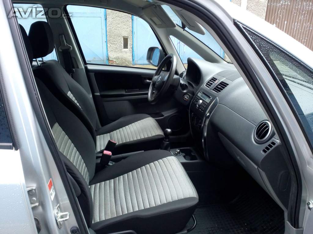 Foto inzerátu SUZUKI SX4 1.6 88 kW 4x4, nové v ČR 11/2011, facelift