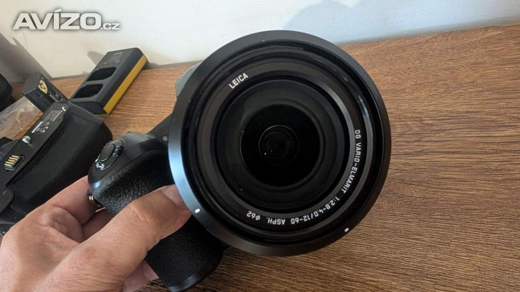 Foto inzerátu Panasonic Lumix G9 + Leica 12-60 f2.8-4 ASHP