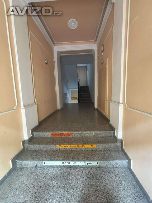 Foto inzerátu REZERVACE - Kancelář 27m2 - CENTRUM OV - nájem 3.000,- 