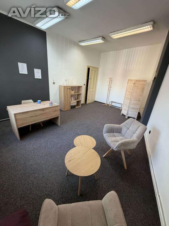 Foto inzerátu REZERVACE - Kancelář 27m2 - CENTRUM OV - nájem 3.000,- 