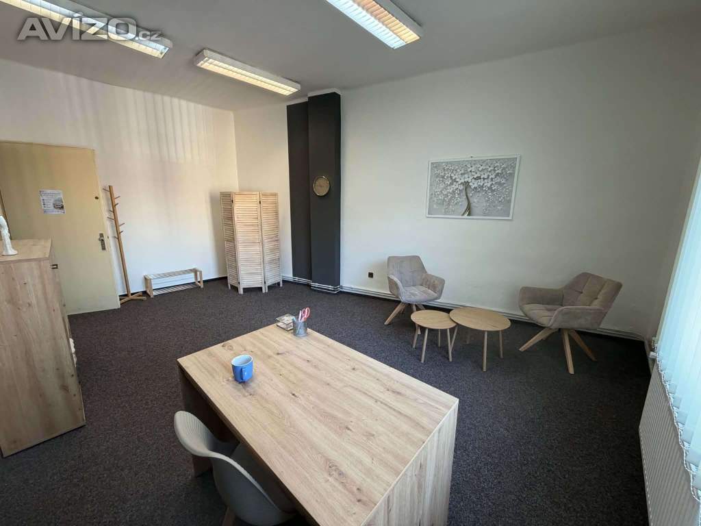 Foto inzerátu REZERVACE - Kancelář 27m2 - CENTRUM OV - nájem 3.000,- 