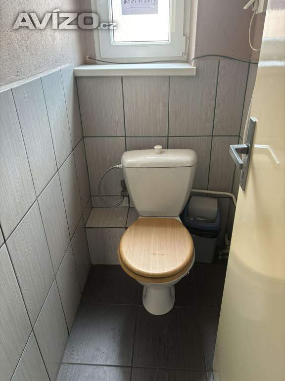 Foto inzerátu REZERVACE - Kancelář 27m2 - CENTRUM OV - nájem 3.000,- 