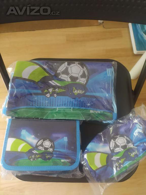 Foto inzerátu Batoh aktovka nová částečně vybavená 
