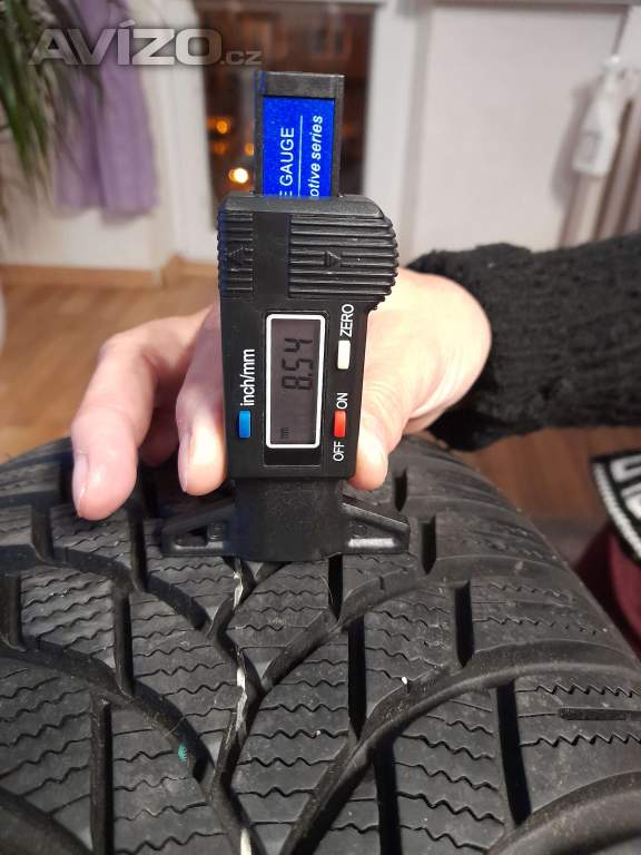 Foto inzerátu Zimní pneumatiky 