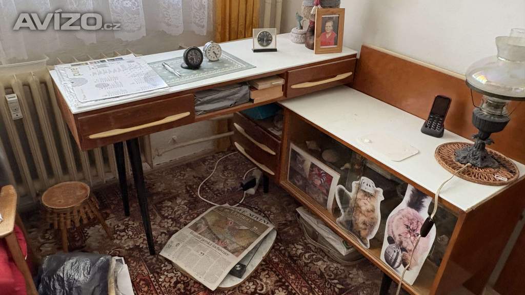 Foto inzerátu Retro nábytek z 50. až 70. let, komody a knihovna Jiroutek