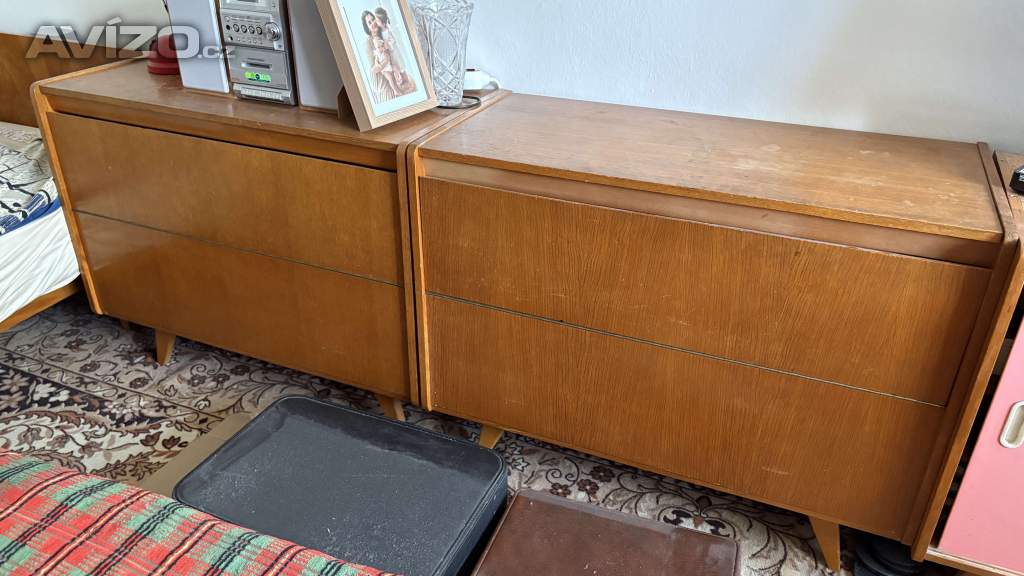 Foto inzerátu Retro nábytek z 50. až 70. let, komody a knihovna Jiroutek