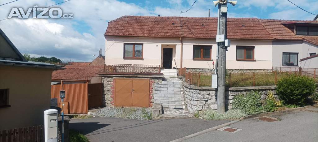 Prodám rodinný dům v Březině u Křtin s garáží, studnou a pozemkem 345 m²