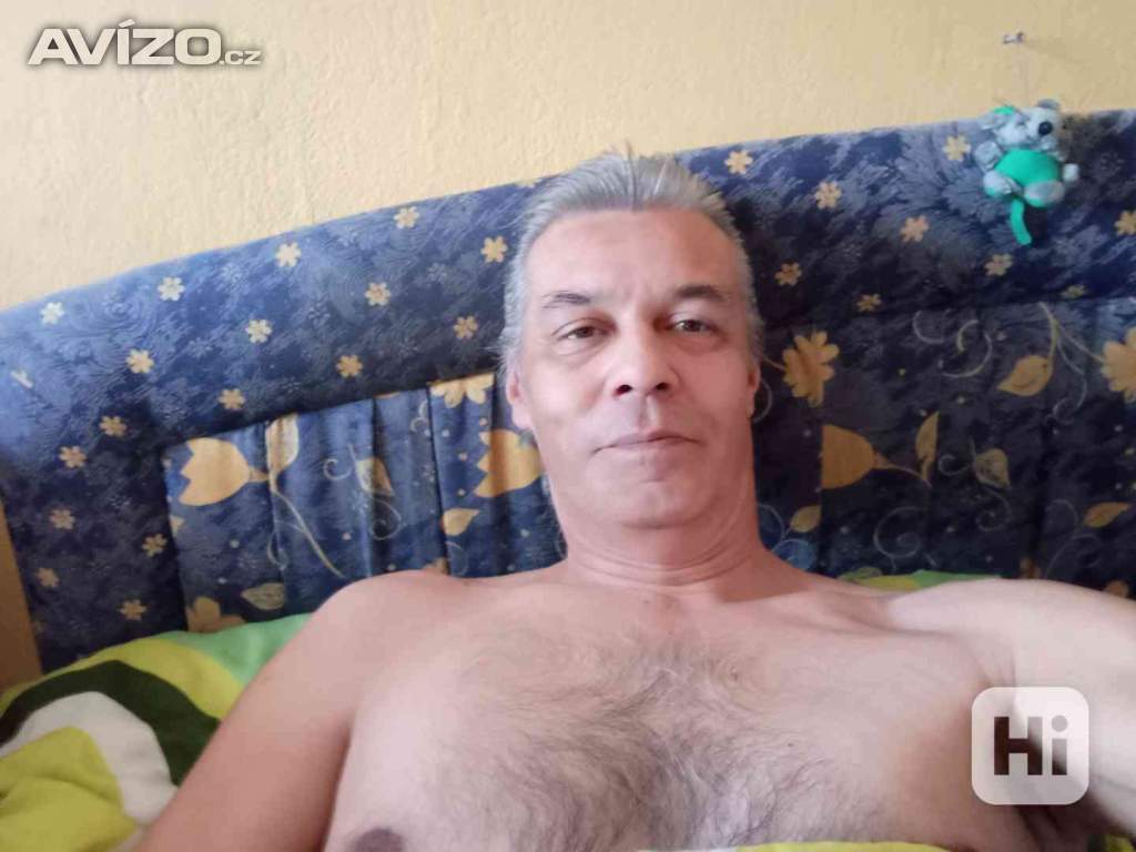 Přátelství s něžností nebo vztah