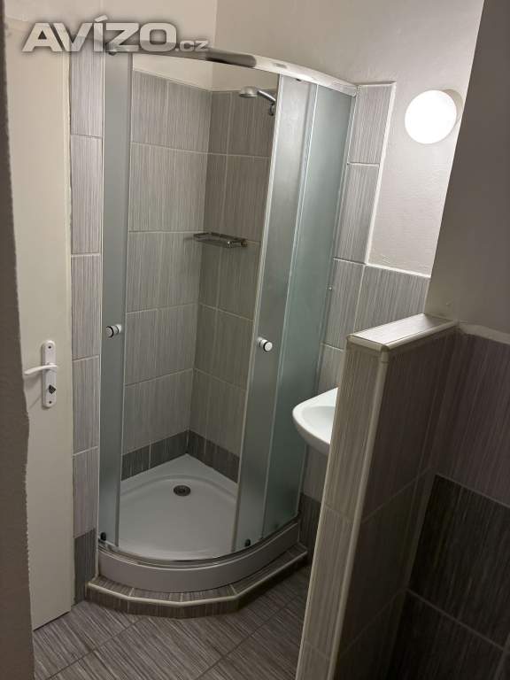 Foto inzerátu Pronájem bytu 1+kk 28 m2 včetně energií a služeb 
