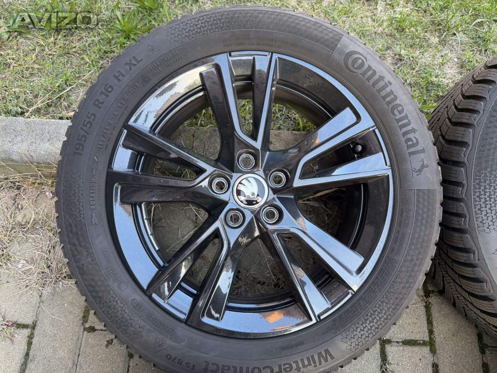 Foto inzerátu Zimní komplety originál Škoda