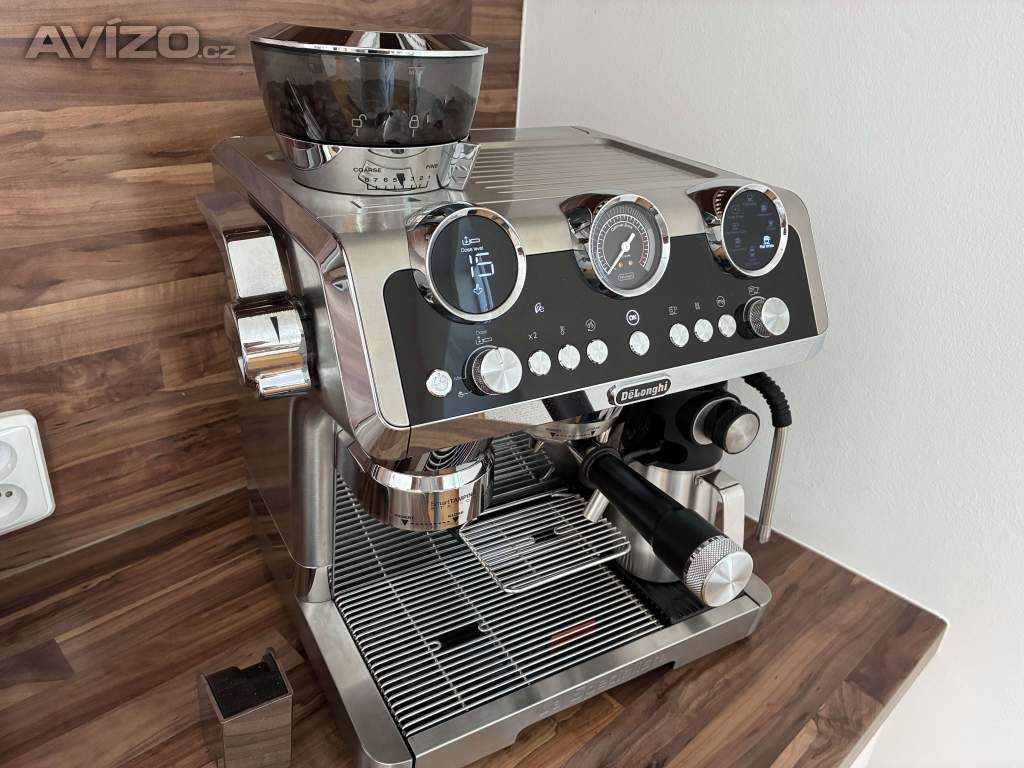 Foto inzerátu Espresso de Longhi La Specialista Maestro 