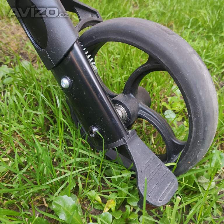 Foto inzerátu Chodítko pro seniory 