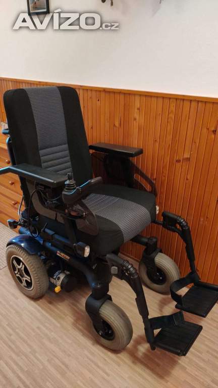 Foto inzerátu Elektrický invalidní vozík Quantum R.4000