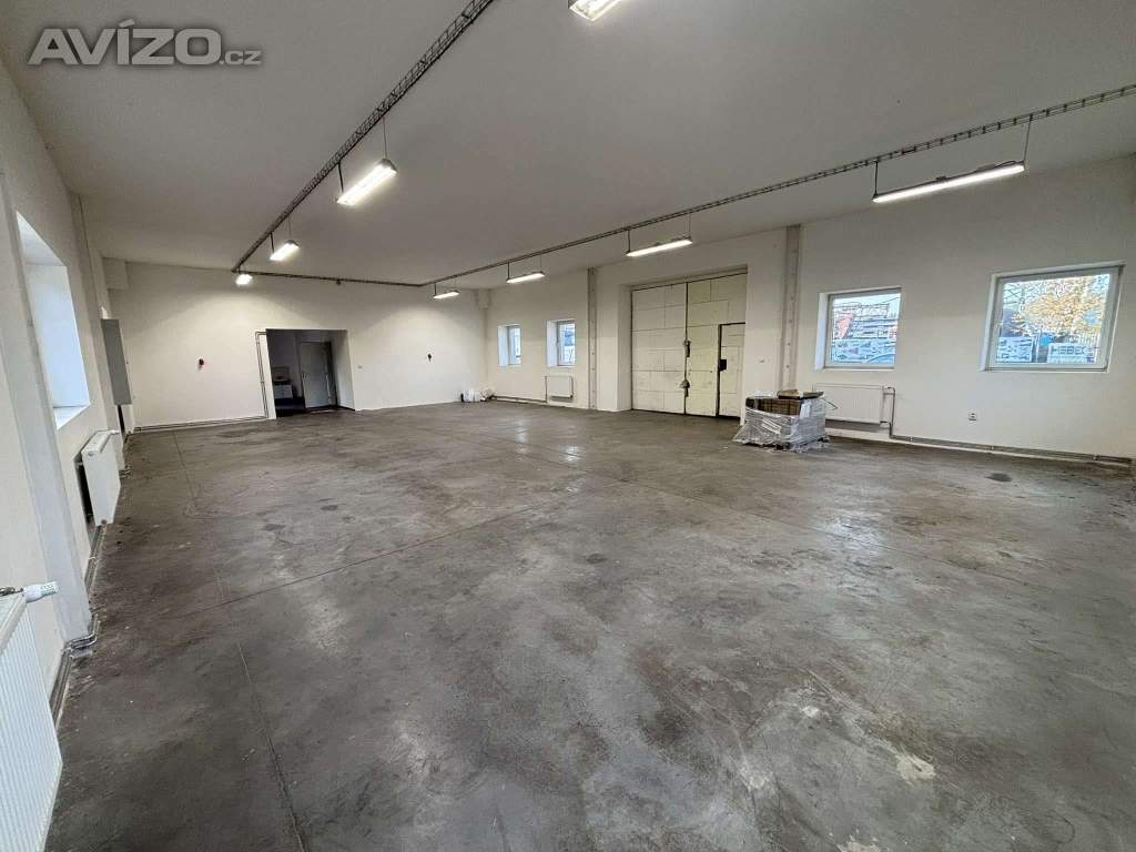 Foto inzerátu výrobní HALA 175m2 - výška 3,6m - Petřvald u Karviné