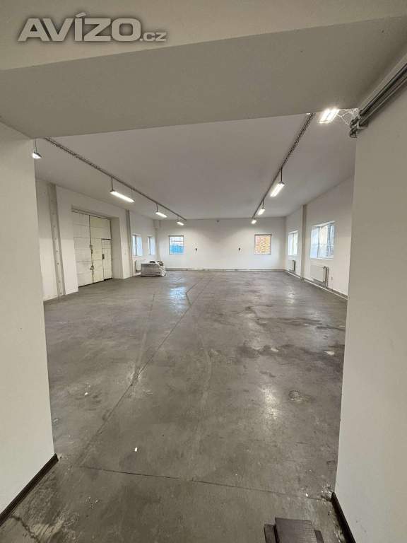 Foto inzerátu výrobní HALA 175m2 - výška 3,6m - Petřvald u Karviné