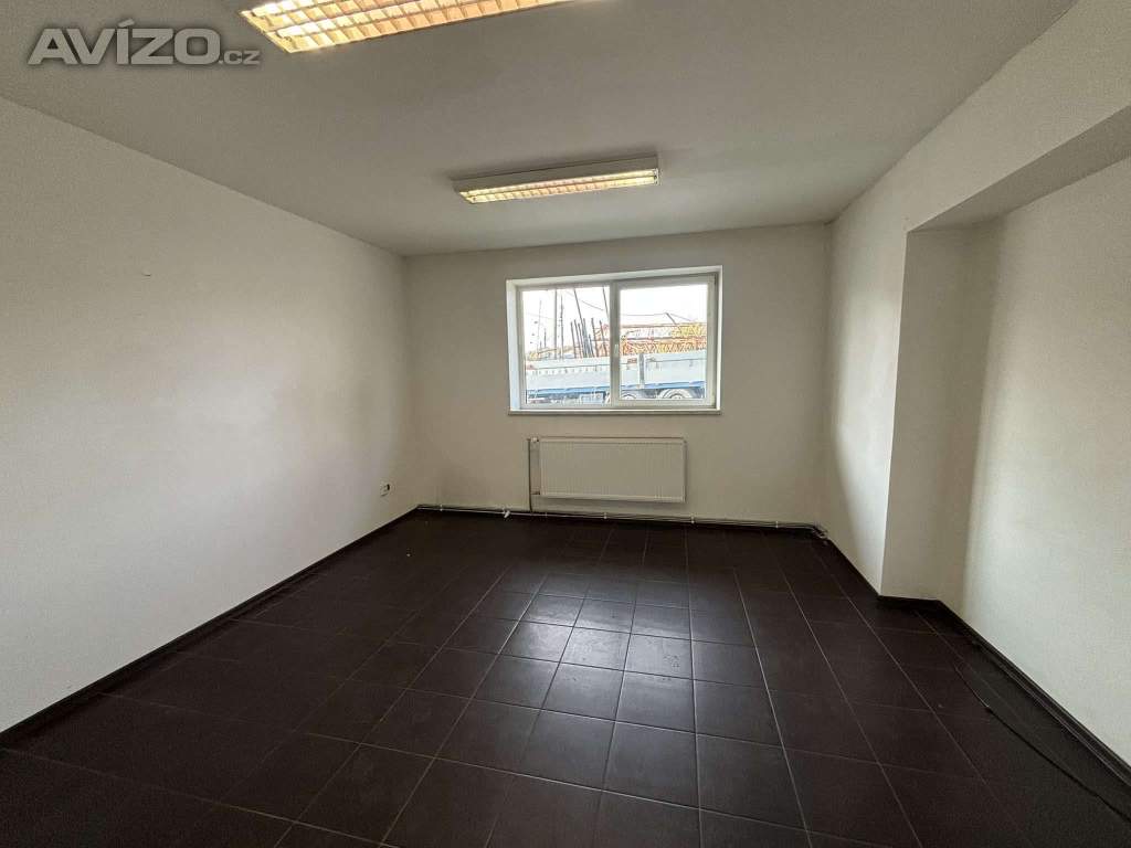 Foto inzerátu výrobní HALA 175m2 - výška 3,6m - Petřvald u Karviné