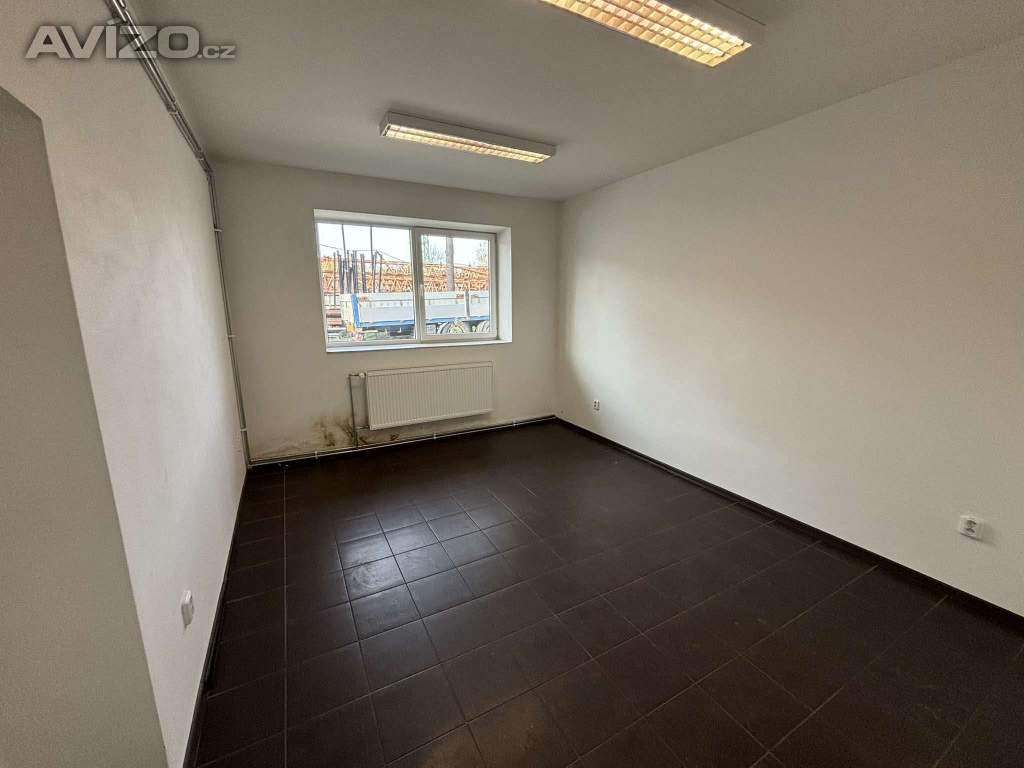 Foto inzerátu výrobní HALA 175m2 - výška 3,6m - Petřvald u Karviné