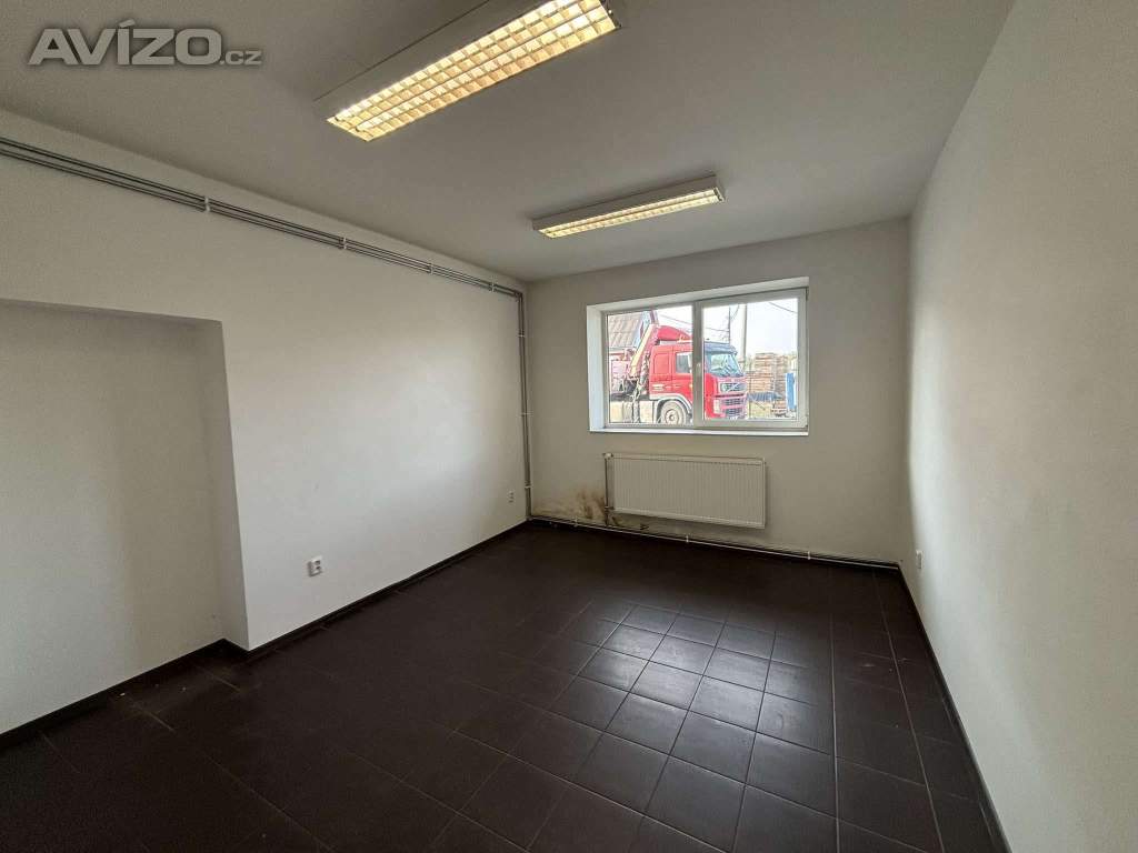 Foto inzerátu výrobní HALA 175m2 - výška 3,6m - Petřvald u Karviné