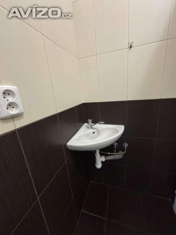 Foto inzerátu výrobní HALA 175m2 - výška 3,6m - Petřvald u Karviné