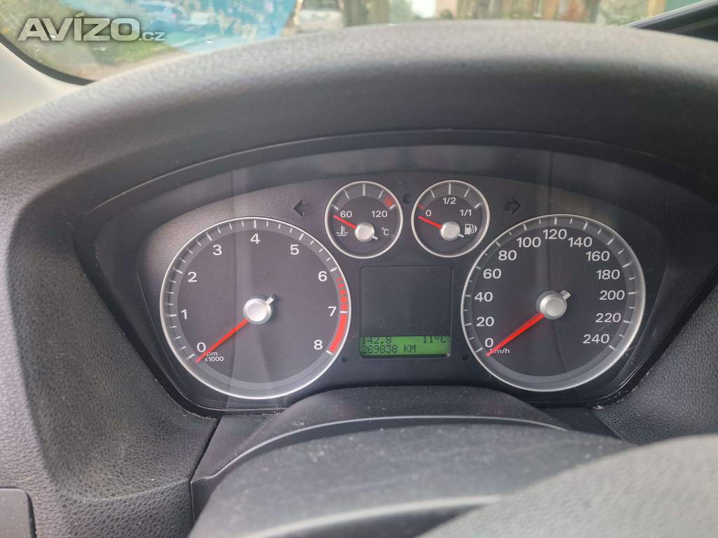 Foto inzerátu Ford Focus 1.6 benzín
